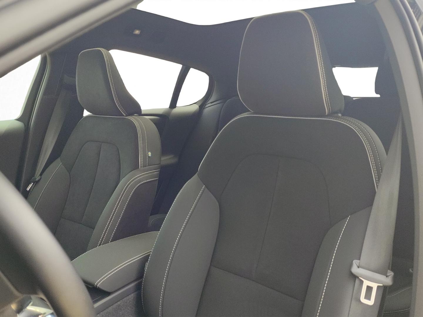 Volvo EC40