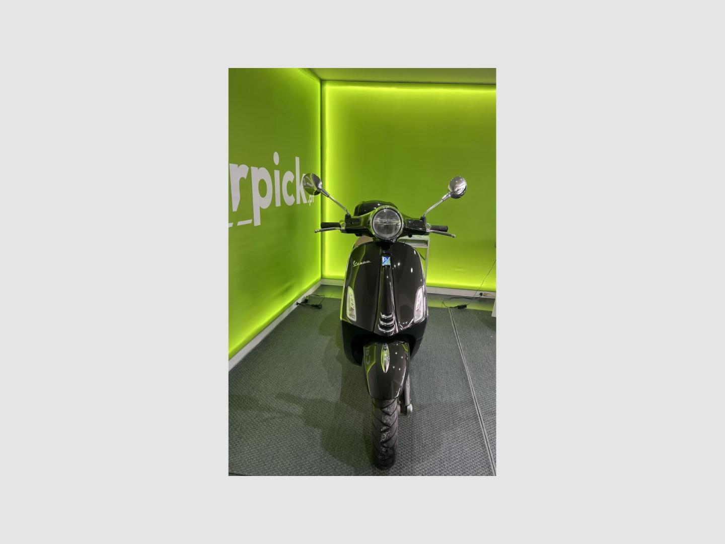 Piaggio Vespa 125 Primavera