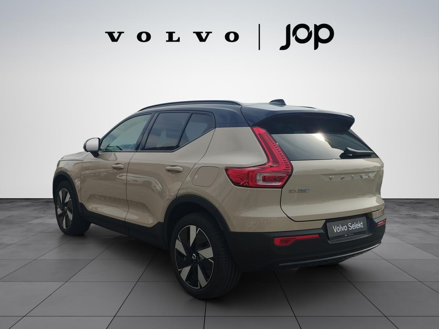 Volvo EX40