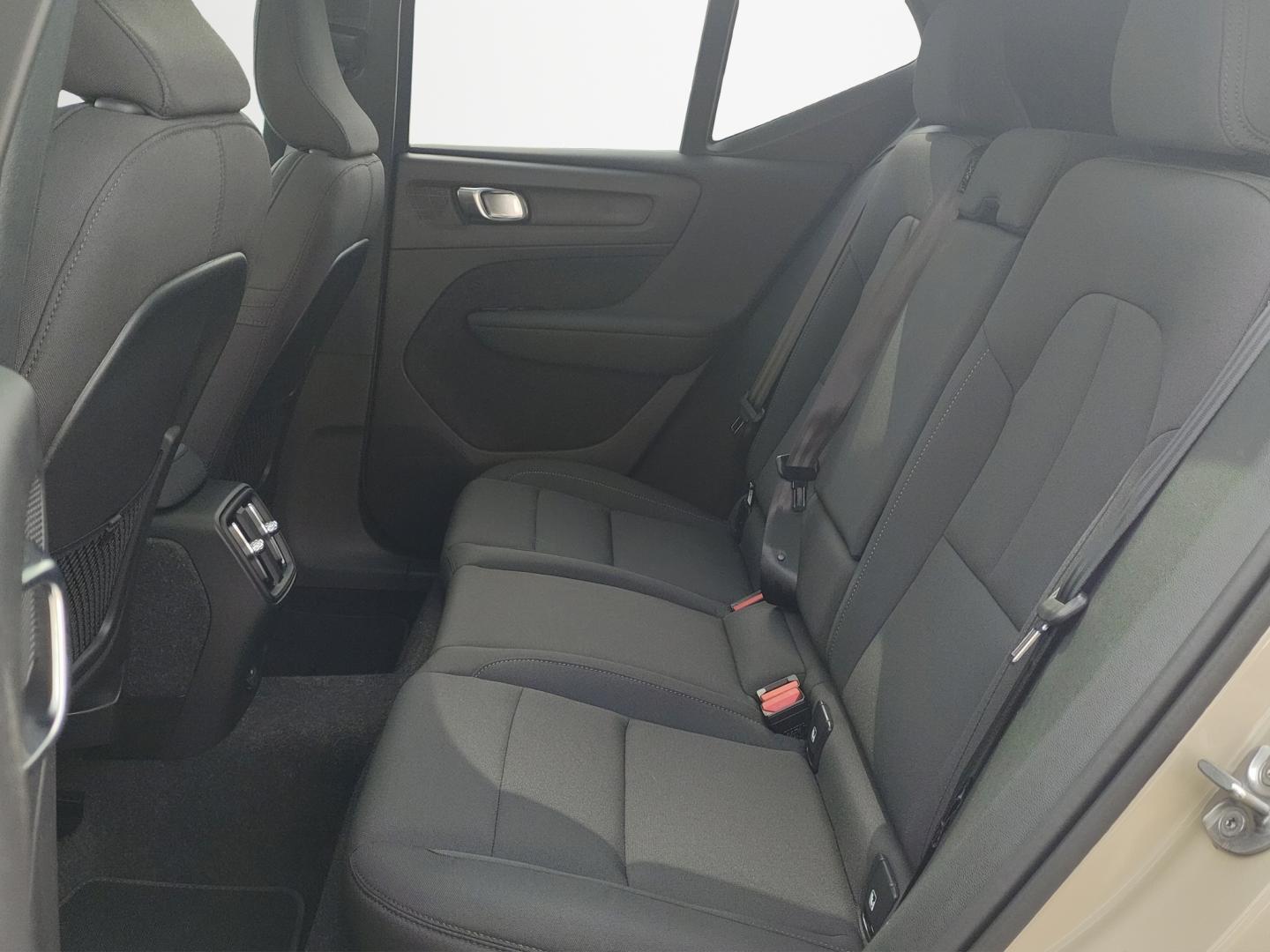Volvo EX40